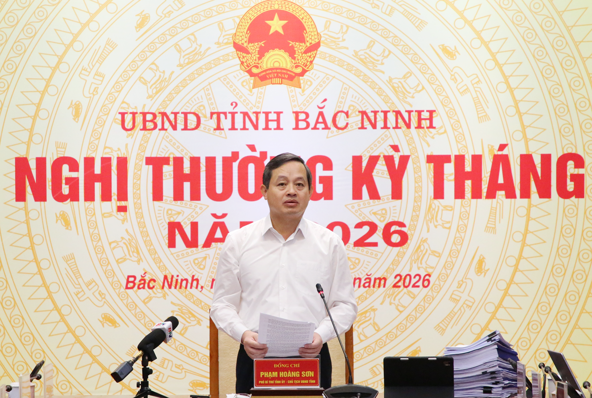 Chủ tịch UBND tỉnh Phạm Hoàng Sơn - Quyết liệt tháo gỡ điểm nghẽn, đẩy nhanh giải ngân vốn đầu tư công và các dự án trọng điểm